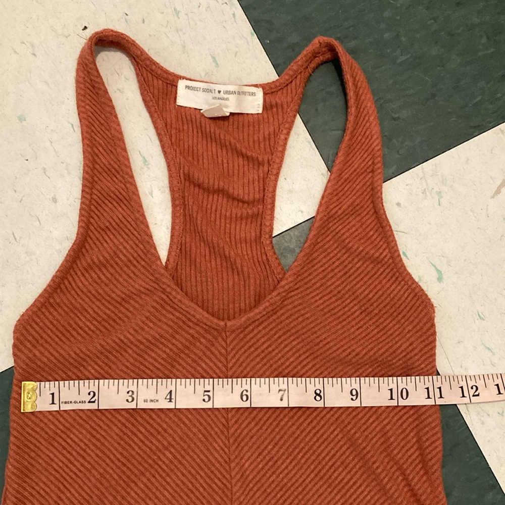 Urban Outfitter Racer Back Tank - Picture 4 of 5
